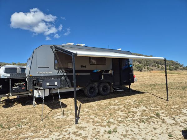 2022 Malibu Caravans California Caravan image