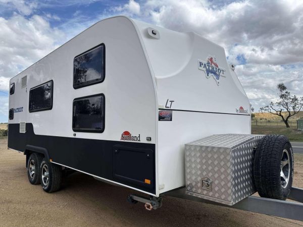 2016 Sunland Patriot Off Road Caravan image
