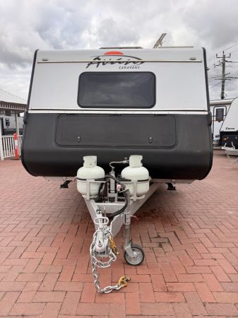 2015 Avan Infinity 609 Slide Caravan image