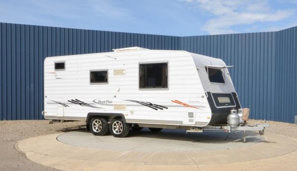 2010 Royal Flair Designer S2 image