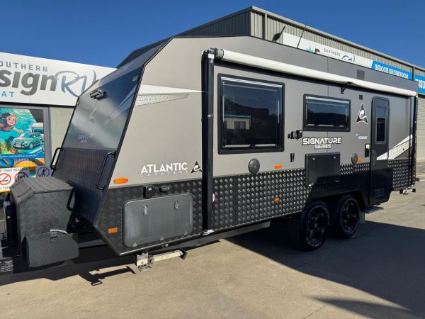 2019 Atlantic Caravans SIGNATURE SERIES SEMI OFF-ROAD image