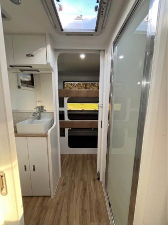 2025 Great Escape: XL 22.6 Escape – Semi Off Road  image