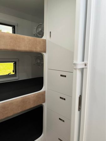 2025 Great Escape: XL 22.6 Escape – Semi Off Road  image