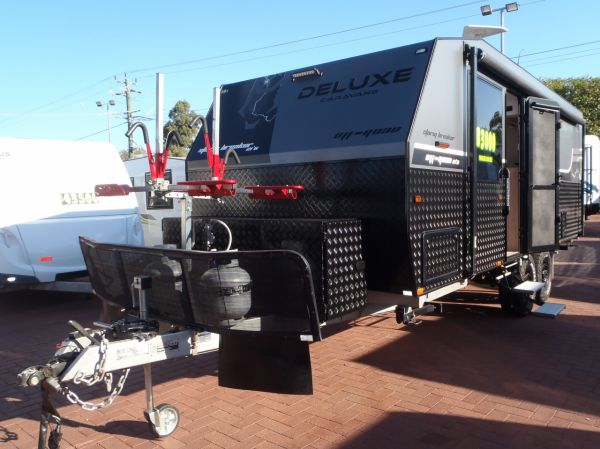 2023 Deluxe Storm Breaker 21.6 Caravan image