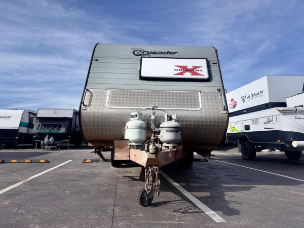 2012 Crusader X-Country 19'6ft Off-Road Couples Van - IMMEDIATE DELIVERY image