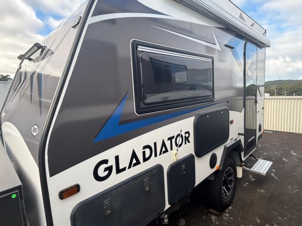 2021 Crusader Gladiator image