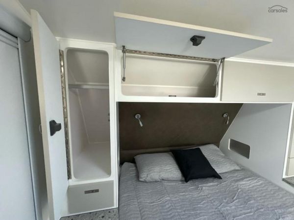 2025 Design RV Crx V5-2 image