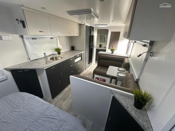 2025 Design RV Crx V5-2 image