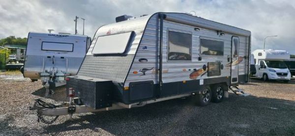 2016 Newage Big Red OFF ROAD CARAVAN REAR ENSUITE image
