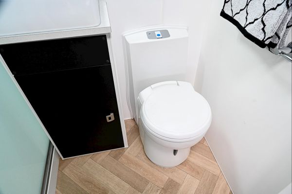 2025 Design RV Forerunner F2.6 Caravan image