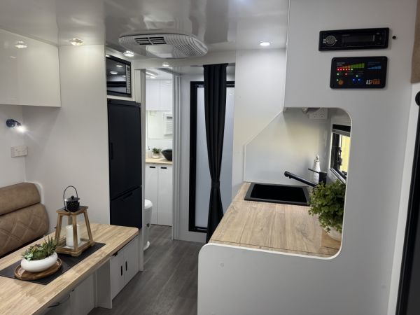 2025 Great Alpine Caravans Bright Family Semi Off Road Caravan image