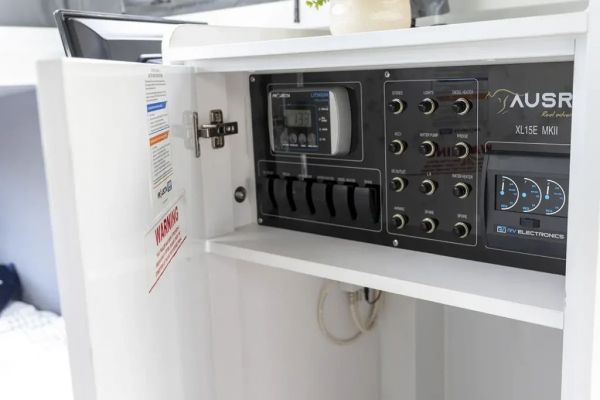 2024 MDC AUSRV XL15e MK2 Hybrid Caravan image