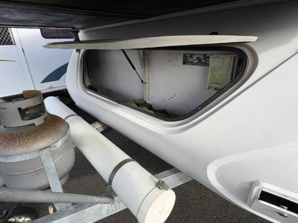 2011 Roma Cruza Pop Top image