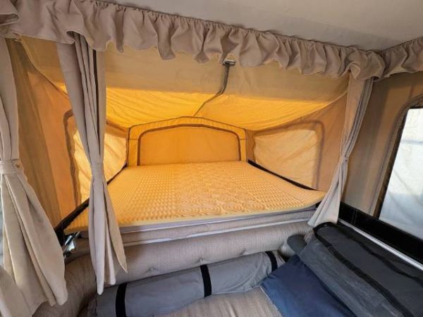 2011 Roma Cruza Pop Top image