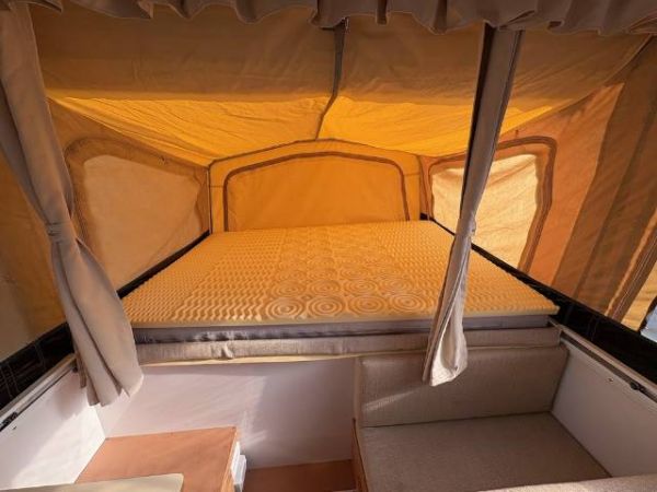 2011 Roma Cruza Pop Top image