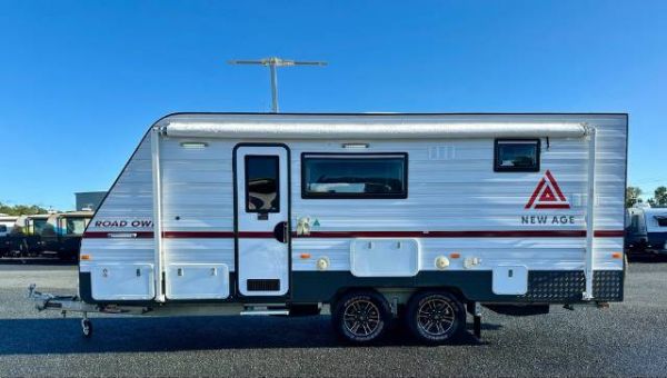 2021 New Age Caravans Roadowl Family 3 Bunk Caravan RO19BE COMFORT PLUS image