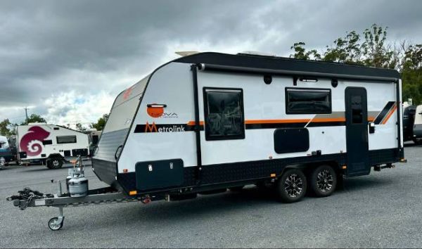 2023 Nova Metrolink Z Series Caravan 19-1R ISLAND BED image