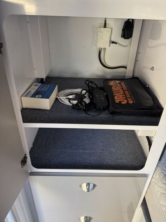 2023 Jawa Solera12 Hybrid Pop Top image