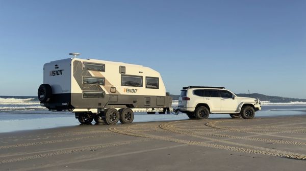 Vision RV Elysium 19'6 F/3 Caravan MY25.1 image