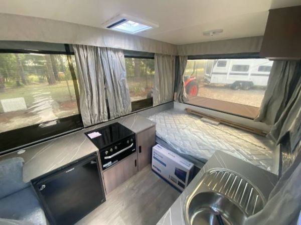 2025 Jayco Penguin Camper Trailer CP-MY25 image