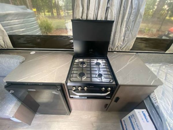 2025 Jayco Penguin Camper Trailer CP-MY25 image