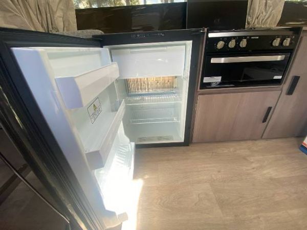 2025 Jayco Penguin Camper Trailer CP-MY25 image