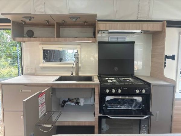 2025 Jayco All Terrain Pop Top 17.55-8.AT-MY25 image