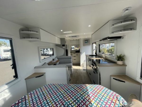 2025 Avan Aspire Caravan 587-1 image