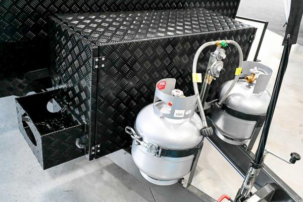 2025 Design RV Crx V7.7 Caravan image