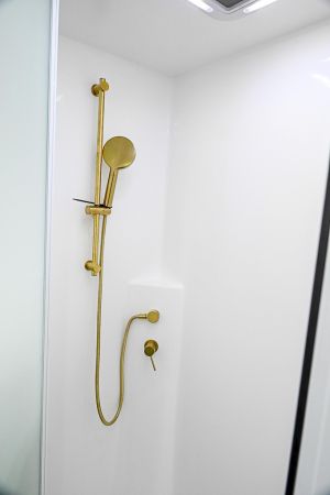 2025 Design RV Crx V7.7 Caravan image