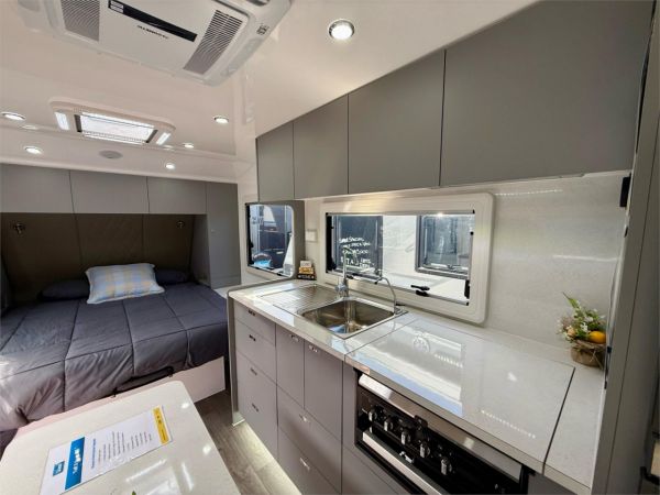 2025 URBAN Tungsten Tuff 17.10 Tuff X Front Door Version Other image