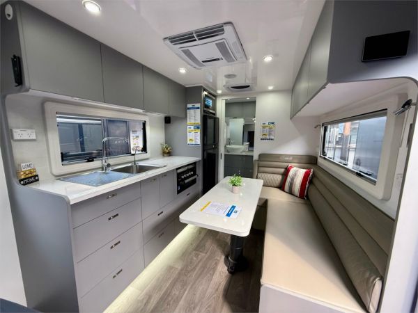 2025 URBAN Tungsten Tuff 17.10 Tuff X Front Door Version Other image