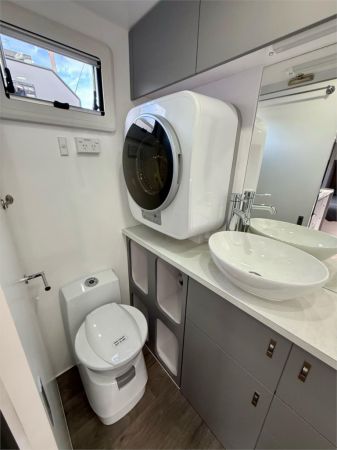 2025 URBAN Tungsten Tuff 17.10 Tuff X Front Door Version Other image