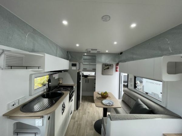 2025 A'Van Aspire Pop Top 555-3 image