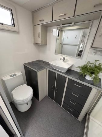 2014 LEADER GOLD Semi Off Road Caravan image