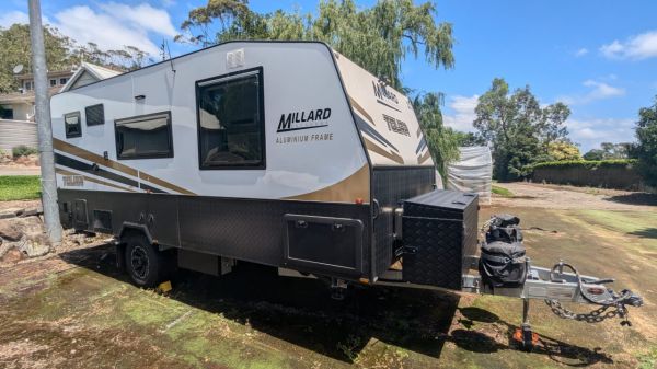 2023 Millard TOURA Full Caravan image