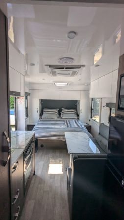 2023 Millard TOURA Full Caravan image