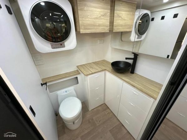 2025 Royal Flair Designer image