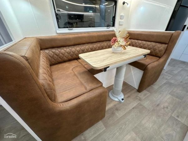 2025 Royal Flair Designer image