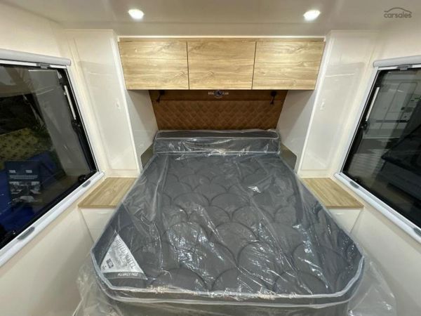 2025 Royal Flair Designer image