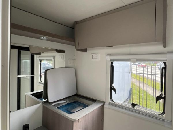 2024 Jayco Journey Caravan 19.61-3.OB.JY-MY24 image