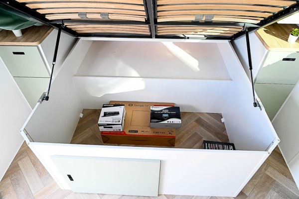 2025 Design RV Stryker Caravan image