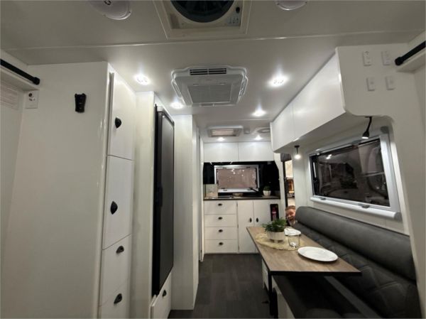 2025 Van Cruiser Caravans Wild Mountain Cat HTO Caravan image