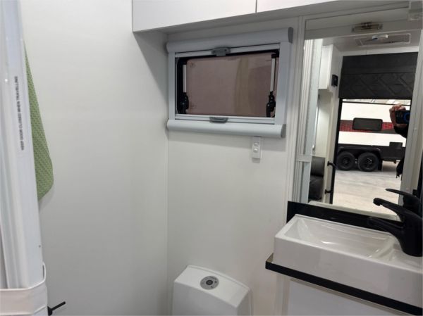 2025 Van Cruiser Caravans Wild Mountain Cat HTO Caravan image