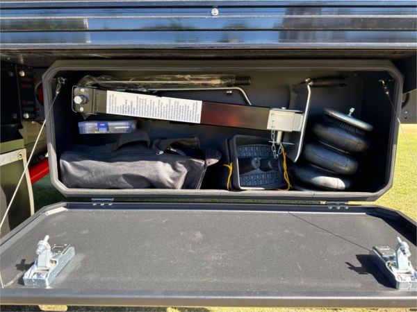 2025 On The Move Caravans Adventure 6.3F Black Edition Caravan image