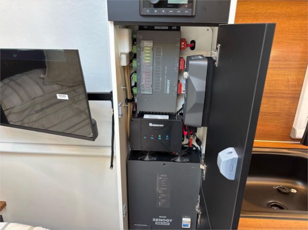 2025 On The Move Caravans Adventure 6.3F Black Edition Caravan image