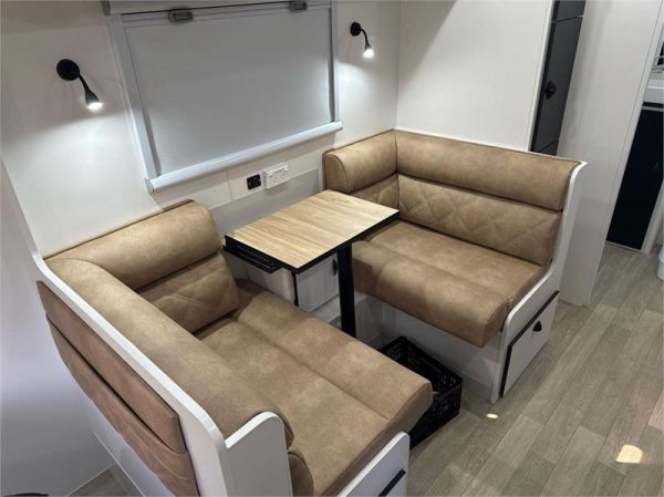 2025 Van Cruiser Caravans X Machine Grande Caravan image