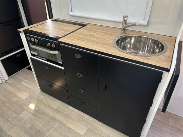 2025 Van Cruiser Caravans X Machine Grande Caravan image