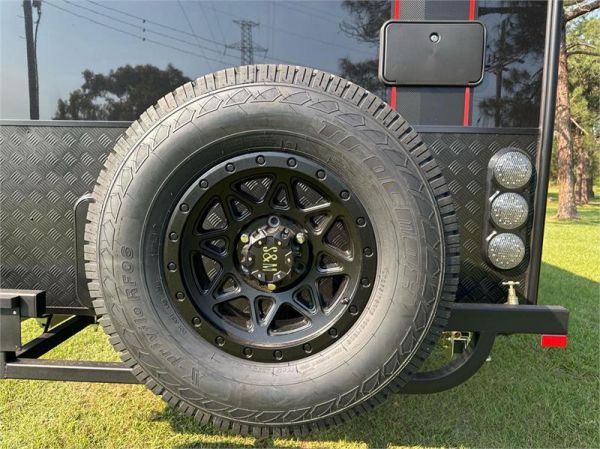 2025 Van Cruiser Caravans X Machine Grande Caravan image