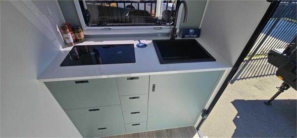 2025 On The Move Caravans Traxx Off-Road 16' Caravan image